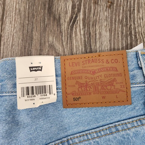 NWT Levis 501 Premium High Rise Button Fly Denim Shorts 27 - Picture 9 of 13